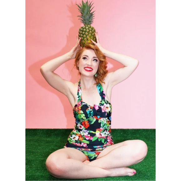 Sugar Doll floral retro pinup halter one piece swimsuit - Picture 3 of 13
